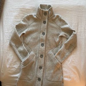 Marmot wool coating an